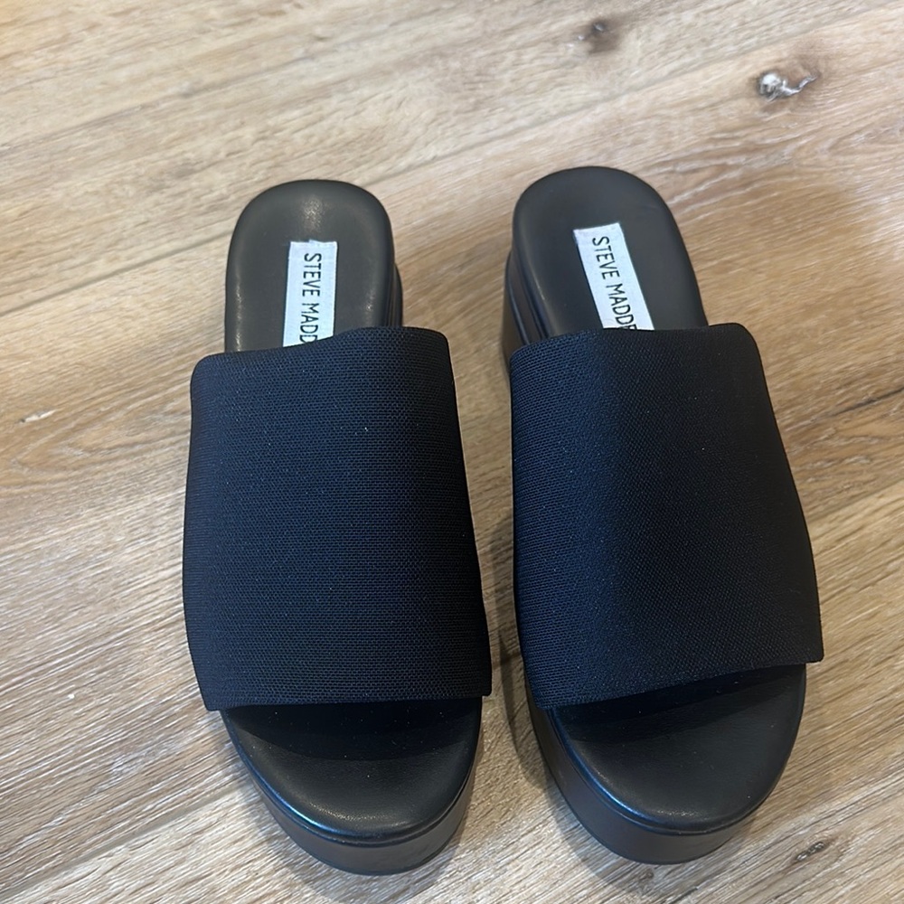 Steve Madden Black Mules & Clogs